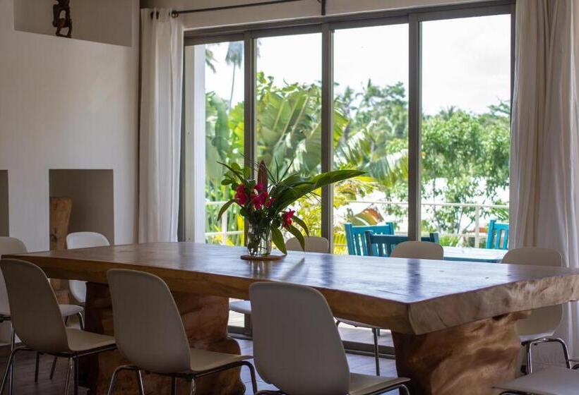 هاستل Afreeka Beach