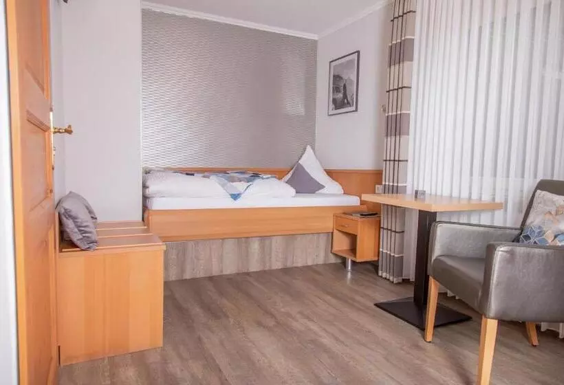 ユースホステル Kleines Hotel Westhus