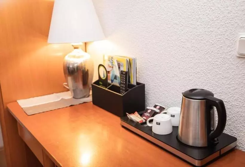 ユースホステル Kleines Hotel Westhus