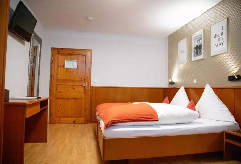 ユースホステル Kleines Hotel Westhus