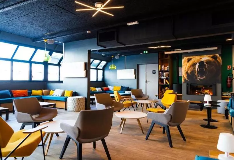 Retkeilymaja Skylodge By N Py