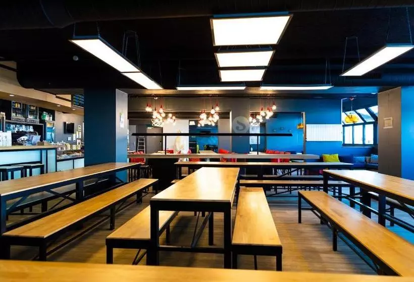 Retkeilymaja Skylodge By N Py