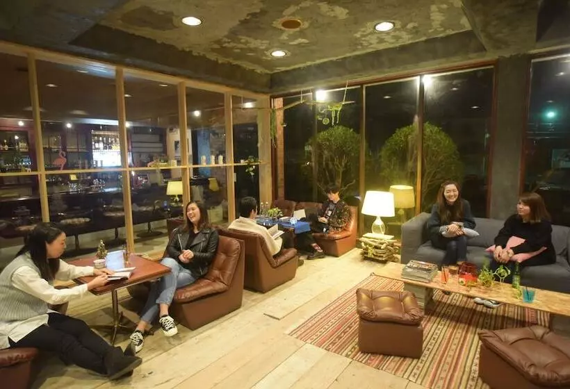 Majatalo Guesthouse Irieyado