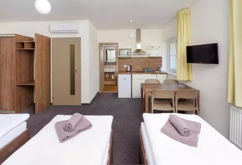 Majatalo Penzion Lesni