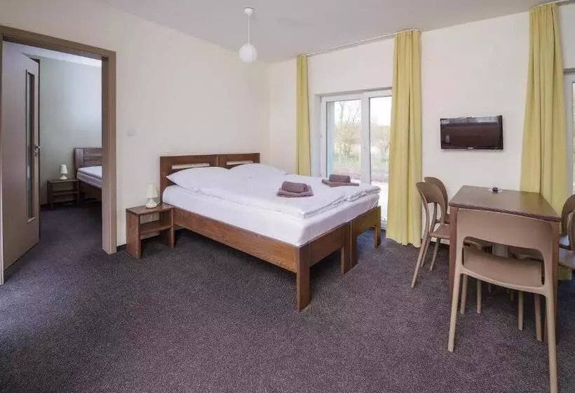 Majatalo Penzion Lesni