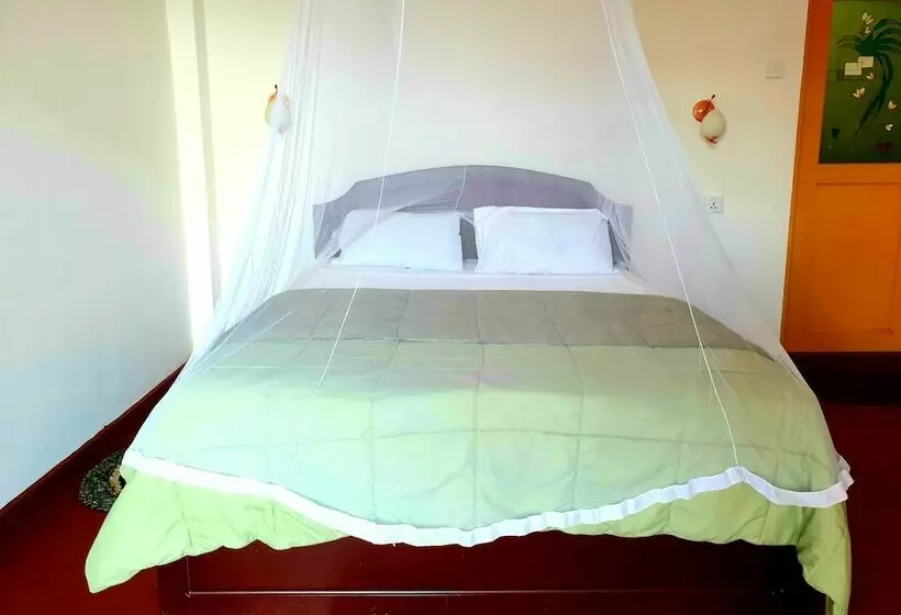 Bed & Breakfast Adannz View