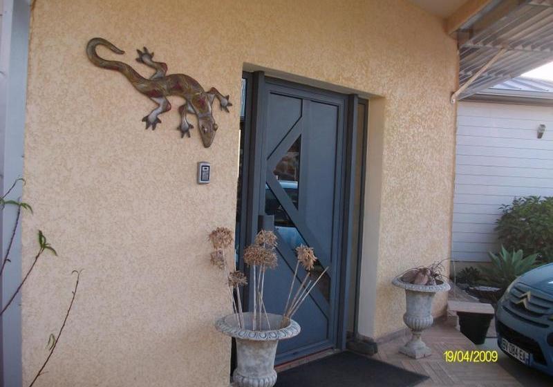 تختخواب و صبحانه Les Nymphes De Bourbon