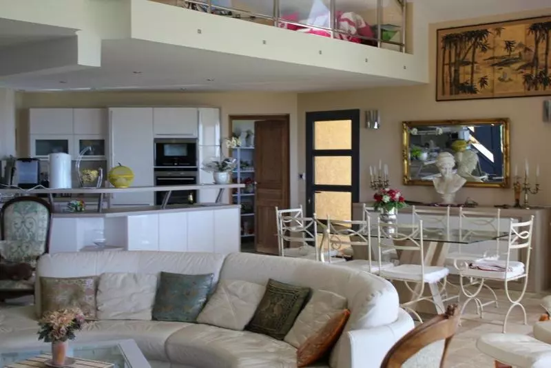 تختخواب و صبحانه Les Nymphes De Bourbon