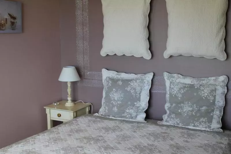 تختخواب و صبحانه Les Nymphes De Bourbon