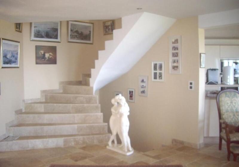 تختخواب و صبحانه Les Nymphes De Bourbon