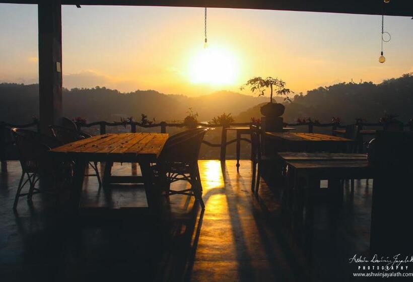 Nocleg ze śniadaniem Square Peg