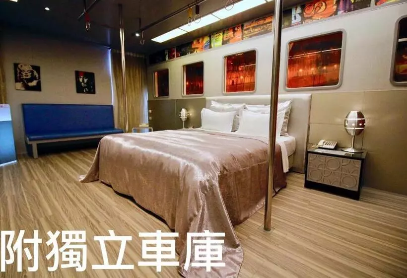 Cd Motel