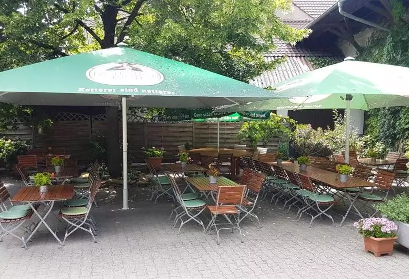 Hotelli Gasthaus Rössle