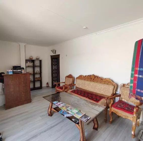 Khiva Otabek B&b