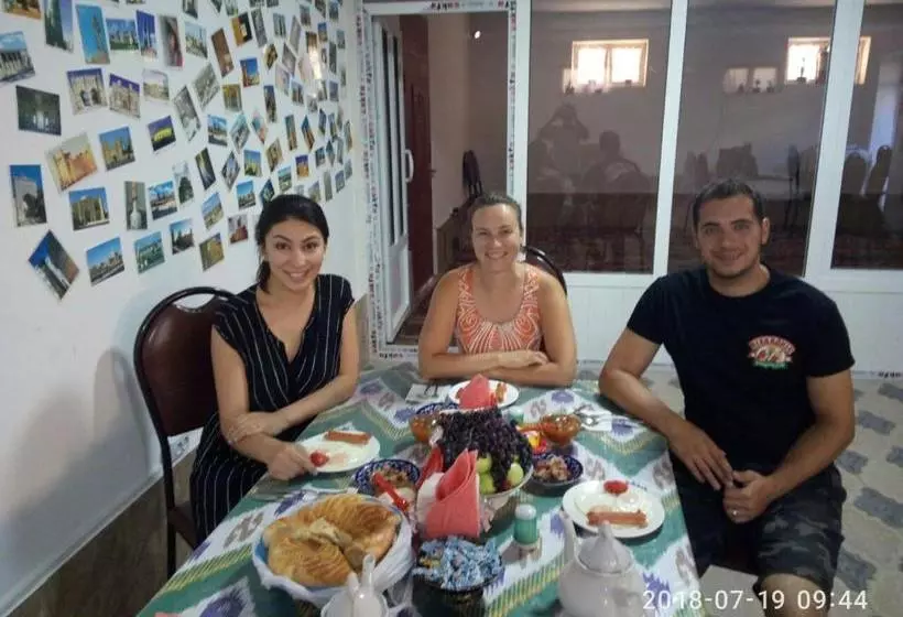 ペンション Al Hilol Guesthouse
