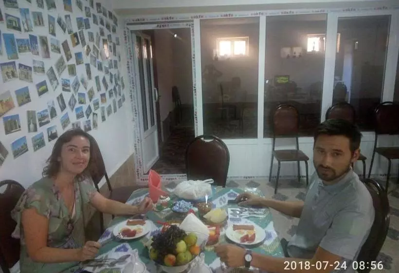 ペンション Al Hilol Guesthouse