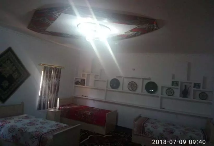 ペンション Al Hilol Guesthouse