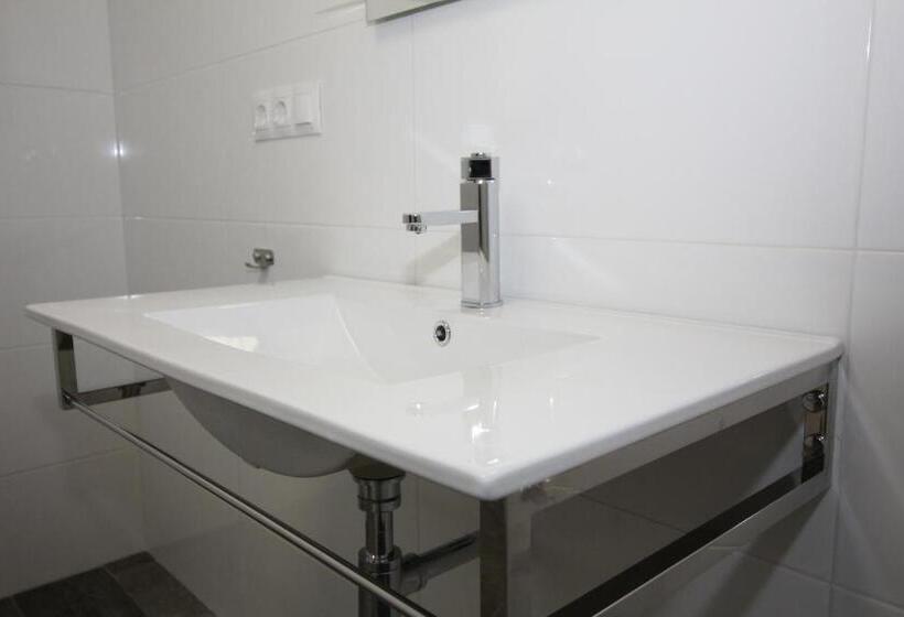 פנסיון Alojamientos Santa Pola