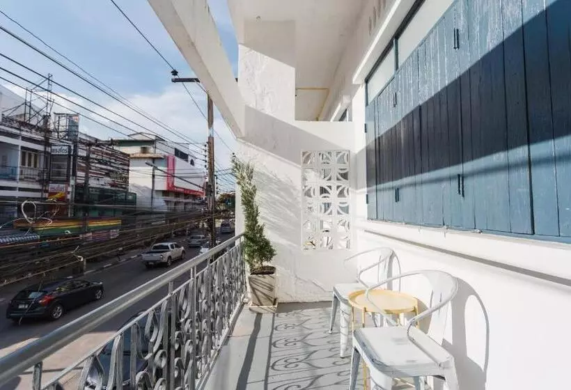 Spinomad Hostel