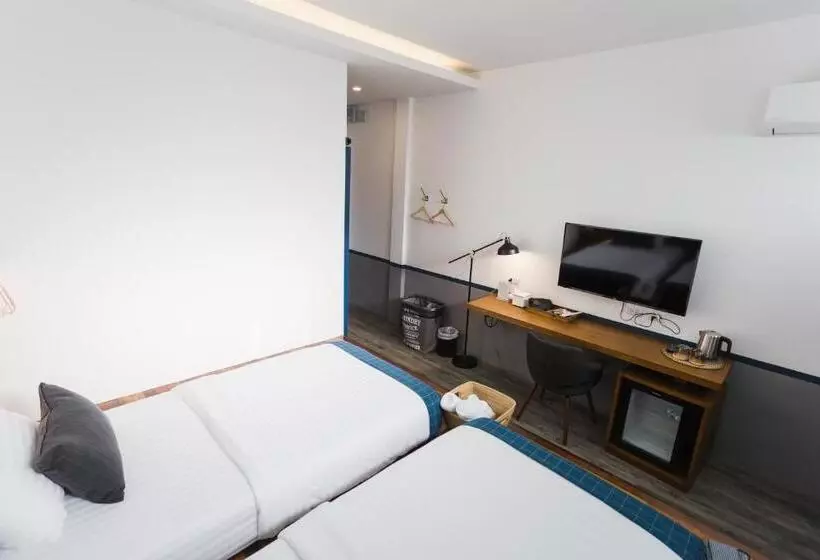 Spinomad Hostel