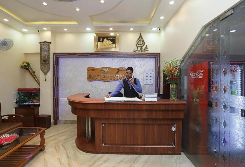 Super Collection O Hotel Hamza International Near Howrah Bridge