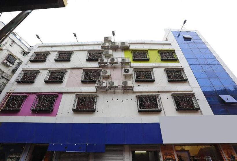Super Collection O Hotel Hamza International Near Howrah Bridge