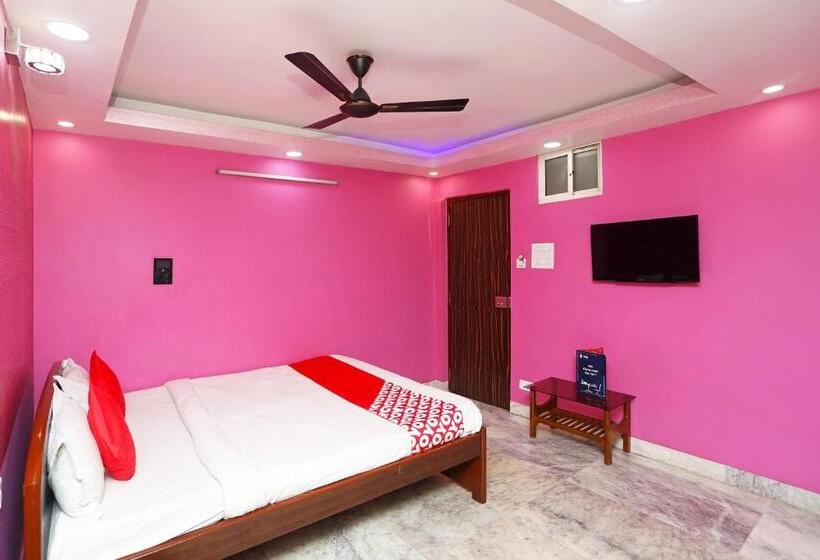 Super Collection O Hotel Hamza International Near Howrah Bridge