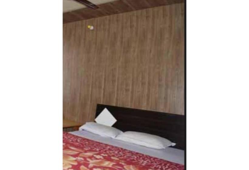 Hotel Ishwari Narayani