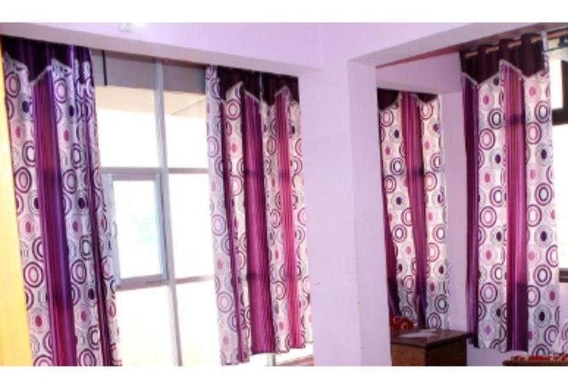 Hotel Ishwari Narayani