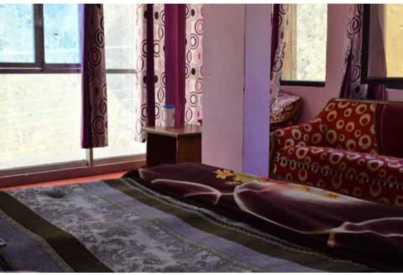 Hotel Ishwari Narayani