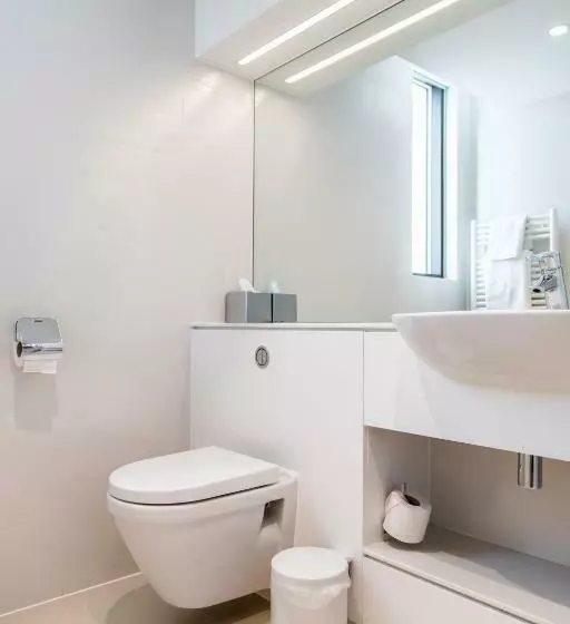 Hinxton Hall Hotel And Conference Centre