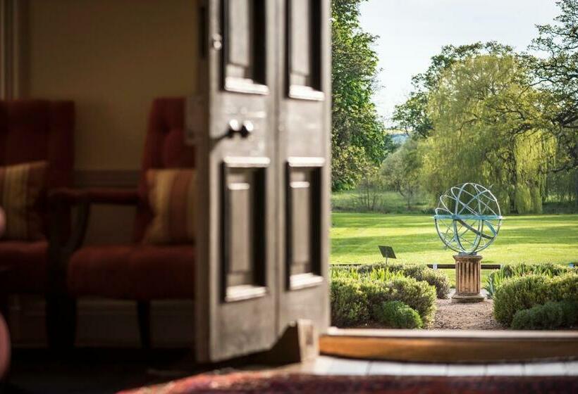 Hinxton Hall Hotel And Conference Centre