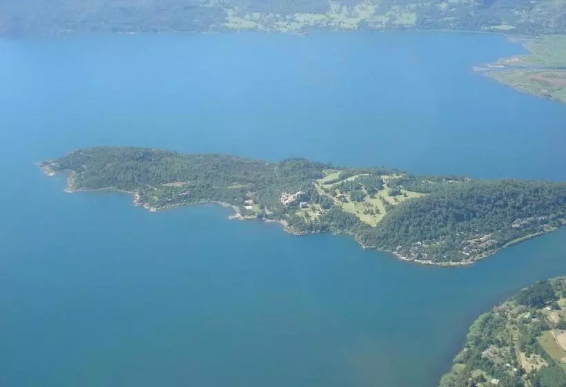 La Peninsula Rehue