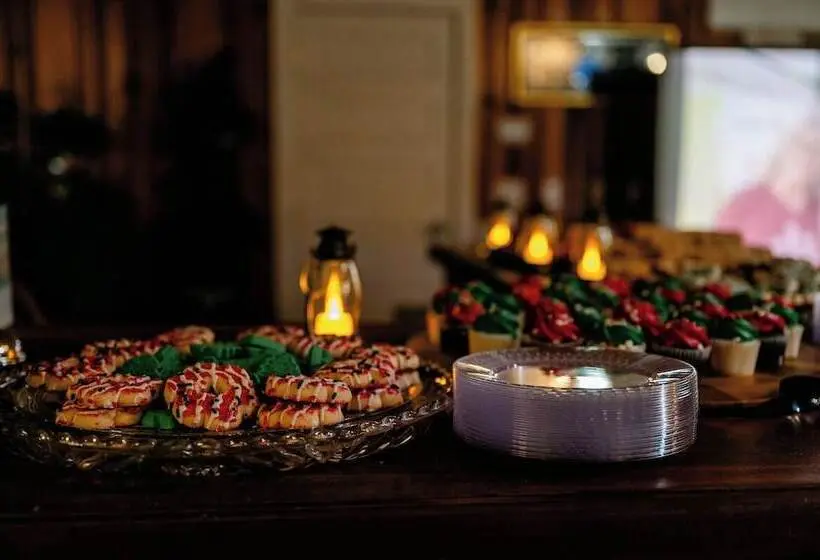 Osceola Lake Inn