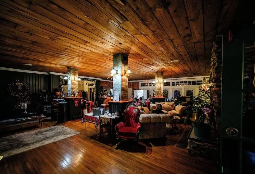 Osceola Lake Inn
