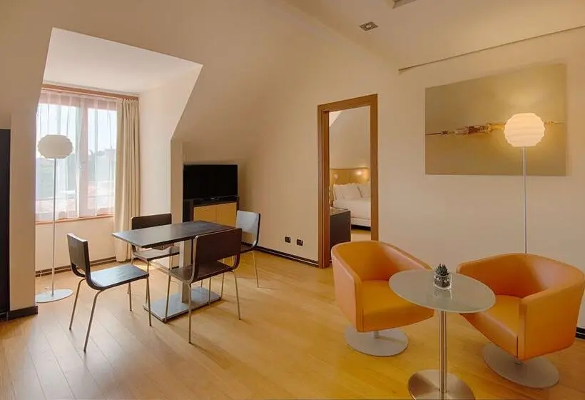 Nh Milano 2 Residence