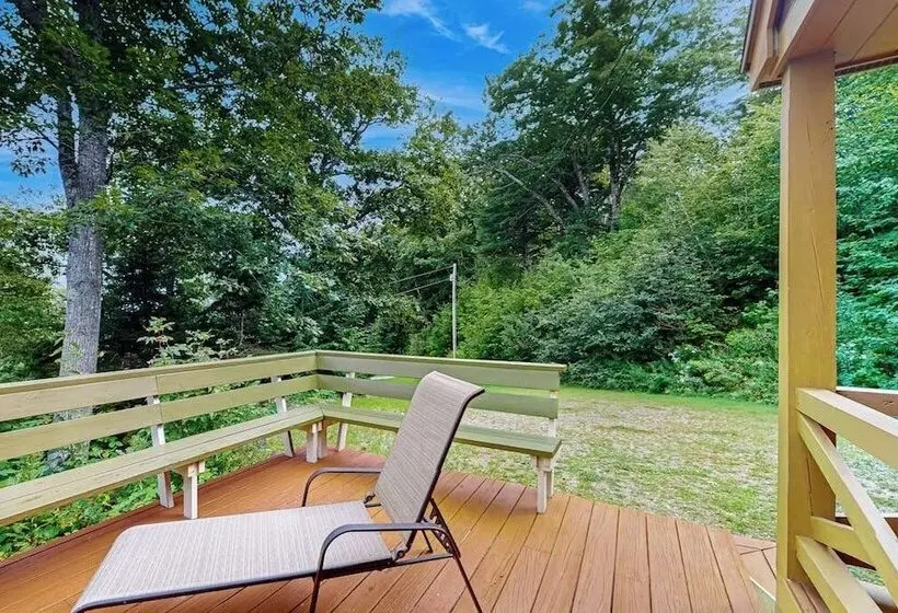Beautiful Hilltop Home With Deck & View Of Penobscot Bay   Near Festivals & More