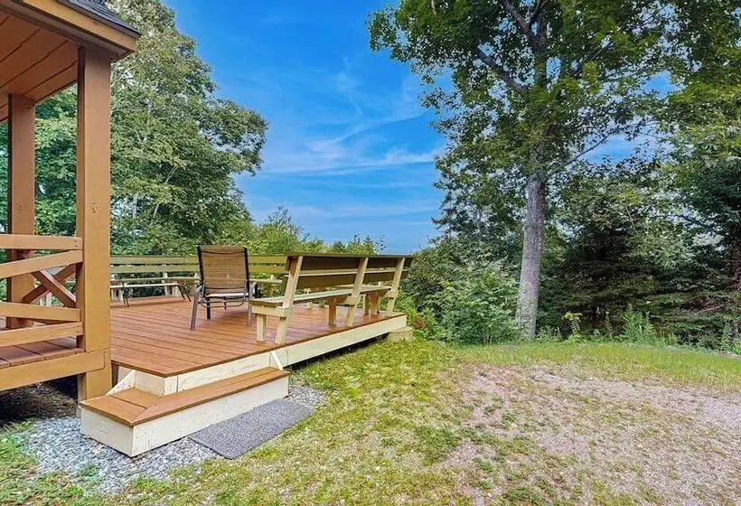 Beautiful Hilltop Home With Deck & View Of Penobscot Bay   Near Festivals & More