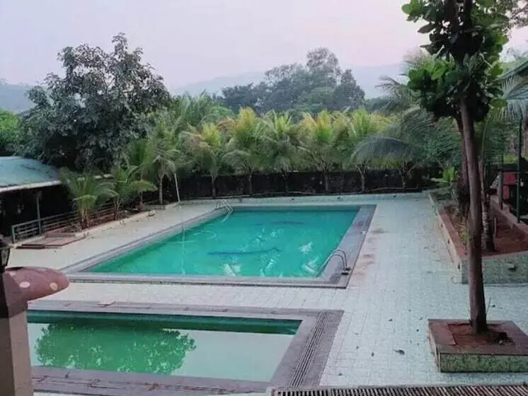 Fabhotel Riverstone Resort