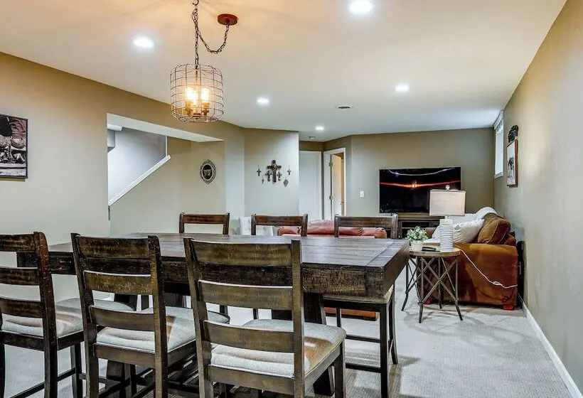 Family Home W/ Patio, 9 Mi To Downtown Appleton