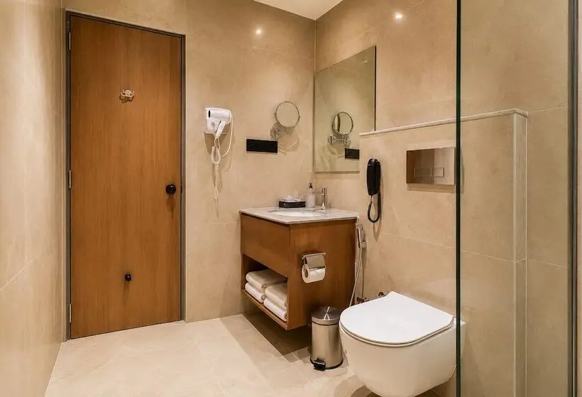 Hotelli Luxuria Inn By Chandan