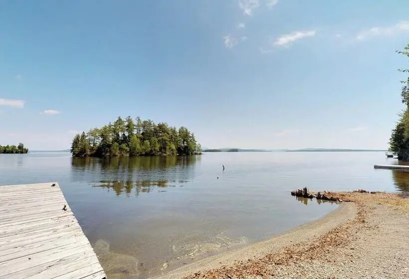 Moosehead Memories Quiet Dog Friendly, Dock, & Firepit