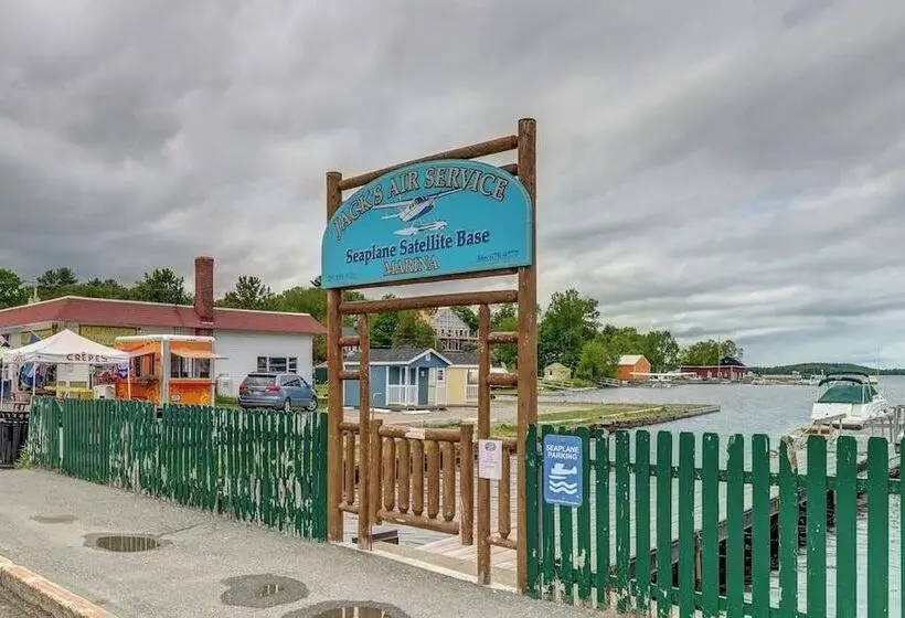 Moosehead Memories Quiet Dog Friendly, Dock, & Firepit
