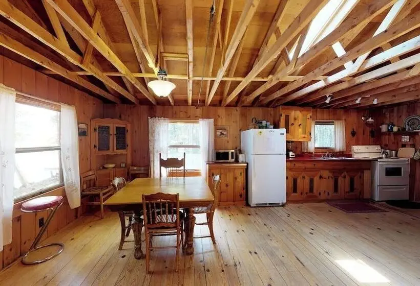 Moosehead Memories Quiet Dog Friendly, Dock, & Firepit