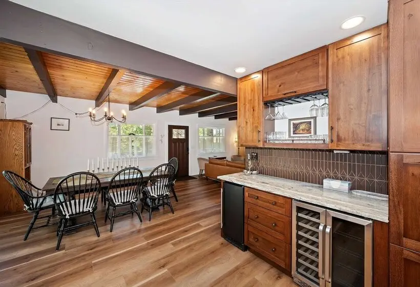 Natures Peak Family Retreat W/ 2 Fireplaces