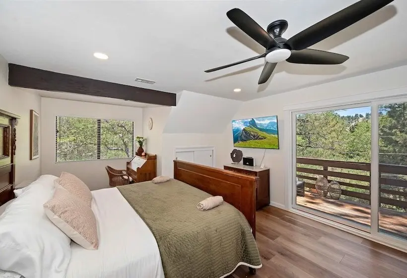 Natures Peak Family Retreat W/ 2 Fireplaces