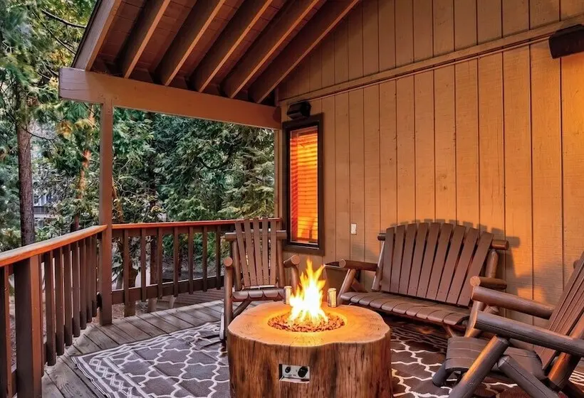 Whispering Pines By Avantstay Pine View Cabin Trail Access + Game Room + Fire Pit