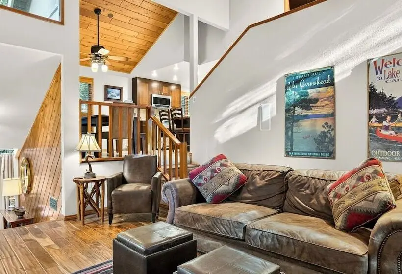 Whispering Pines By Avantstay Pine View Cabin Trail Access + Game Room + Fire Pit