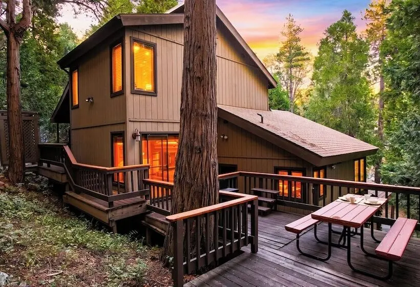 Whispering Pines By Avantstay Pine View Cabin Trail Access + Game Room + Fire Pit
