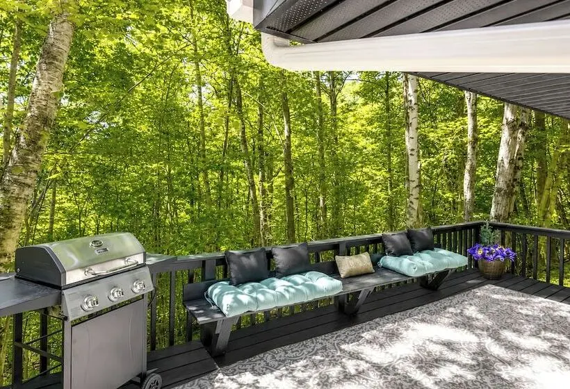 High Design Monroe Cabin On 2 Private Acres!
